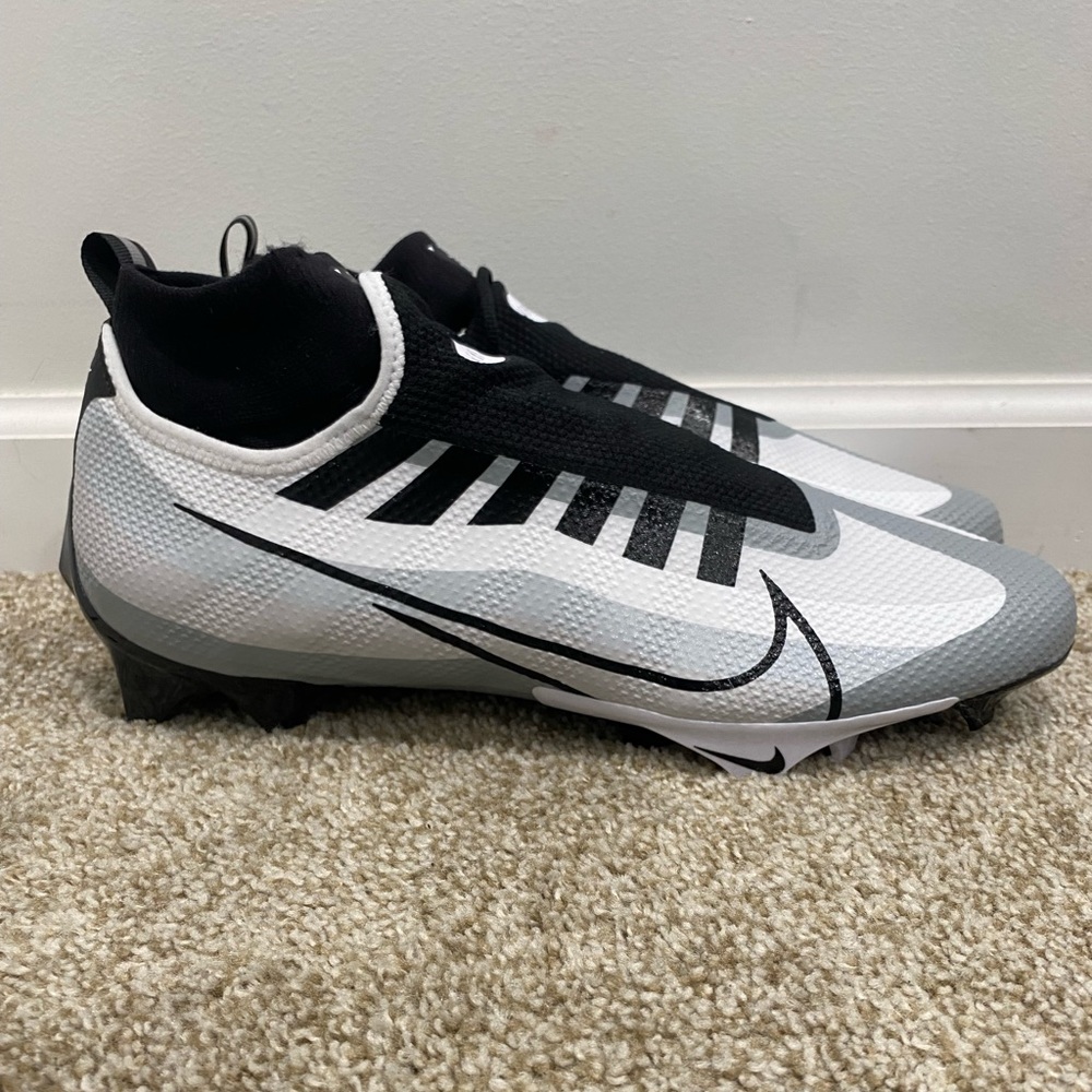 Nike vapor edge football cleats size 11 and 12 13 new